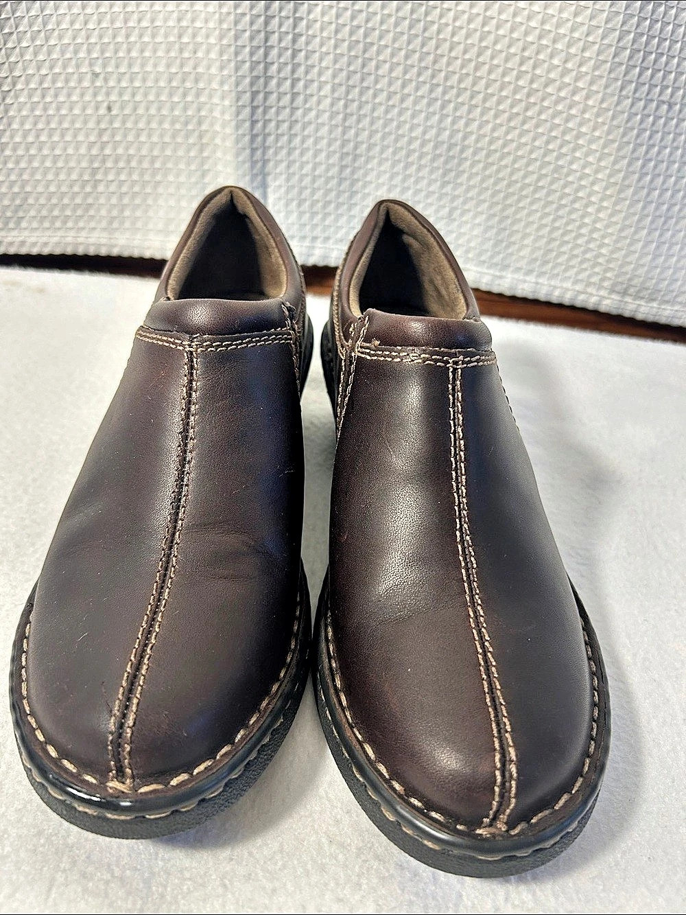 Eastland Brown Mules Women’s US 8M
